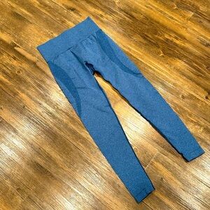 Amazon Essentials Blue Seamless High-Waist Leggings – New Without Tags